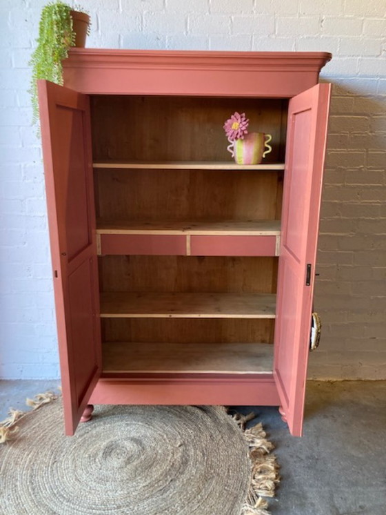 Image 1 of Antiker Porzellanschrank, Kleiderschrank, Kinderzimmerschrank, Spielzeugschrank