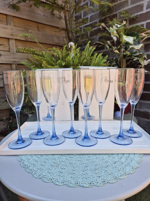 Set Of 8 Vintage Luminarc Azur Champagne Flutes With Original Box – Made In France (Blue Stem) (photo 2 of 15)