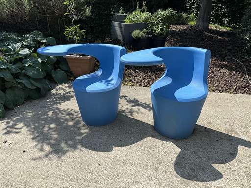 2 Felicirosso Divina chairs for outdoor use.