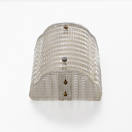 Image 1 of Set van twee wandlampen van Murano-glas met geribbelde textuur.