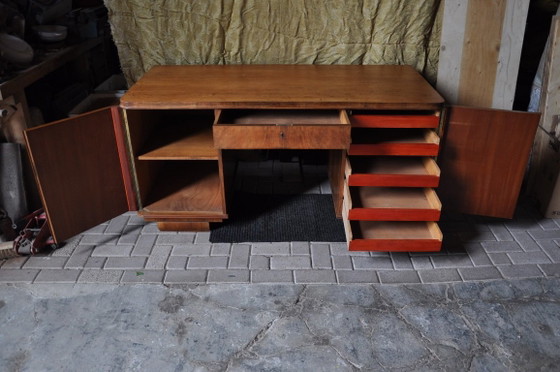 Stylish Vintage Desk – Wood (photo 4 of 5)
