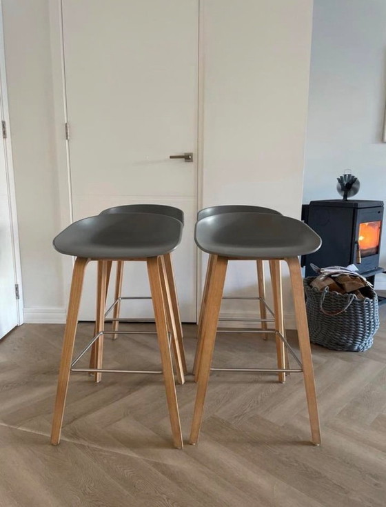 Image 1 of 4 Hay All about a Stool barkrukken