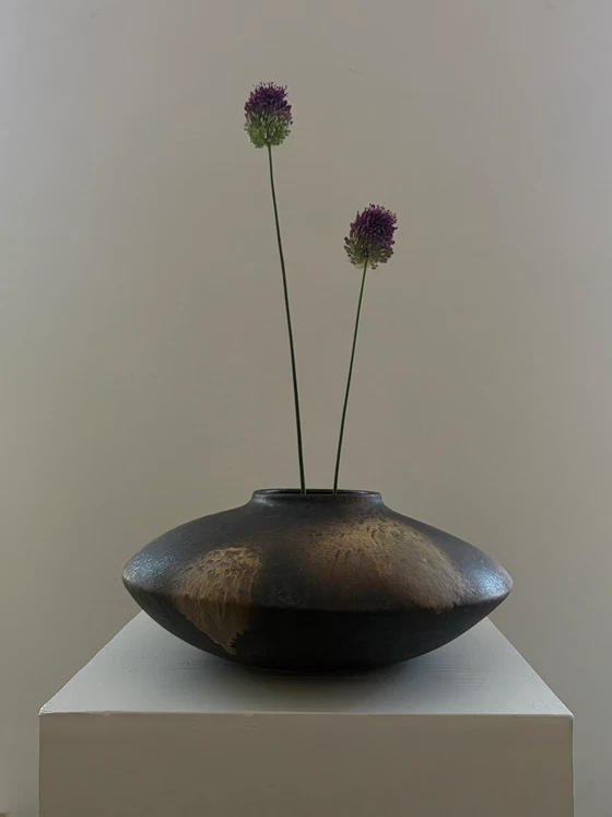 Vintage Ruscha ceramic UFO vase (photo 2 of 7)