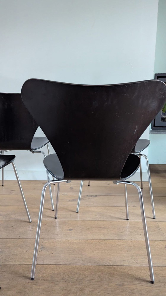 Set de 4 sillas de comedor Arne Jacobsen Serie 7 – Fritz Hansen, Wood (photo 2 of 12)
