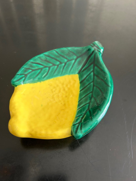 Image 1 of Grand Vide Poche en Céramique Citron