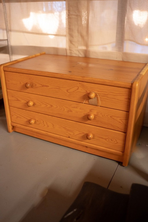 Commode vintage en pin