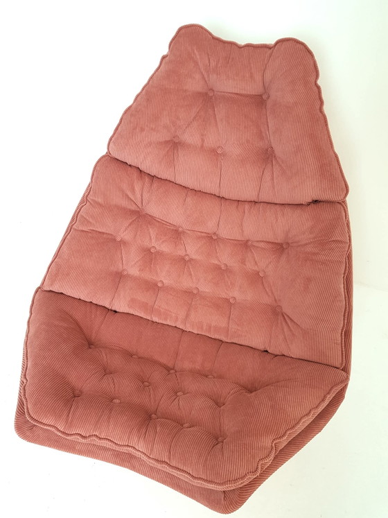 Poltrona vintage Artifort F588 appena rivestita velluto a coste rosa – Sedie girevoli, Metal, Textile (photo 13 of 13)