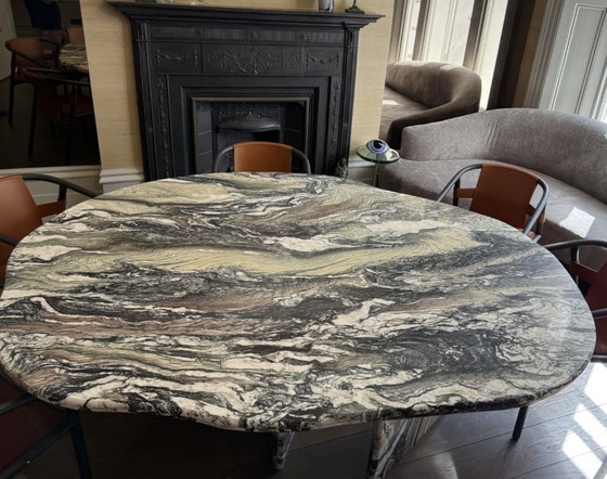 Image 1 of Tavolo da pranzo in marmo organico Cipollino