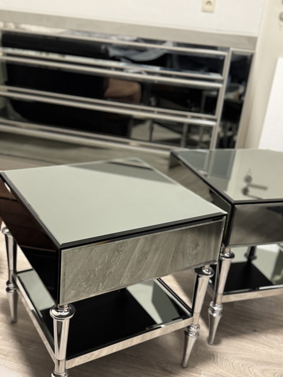 Image 1 of Ensemble design : Grande commode de luxe avec deux tables d’appoint