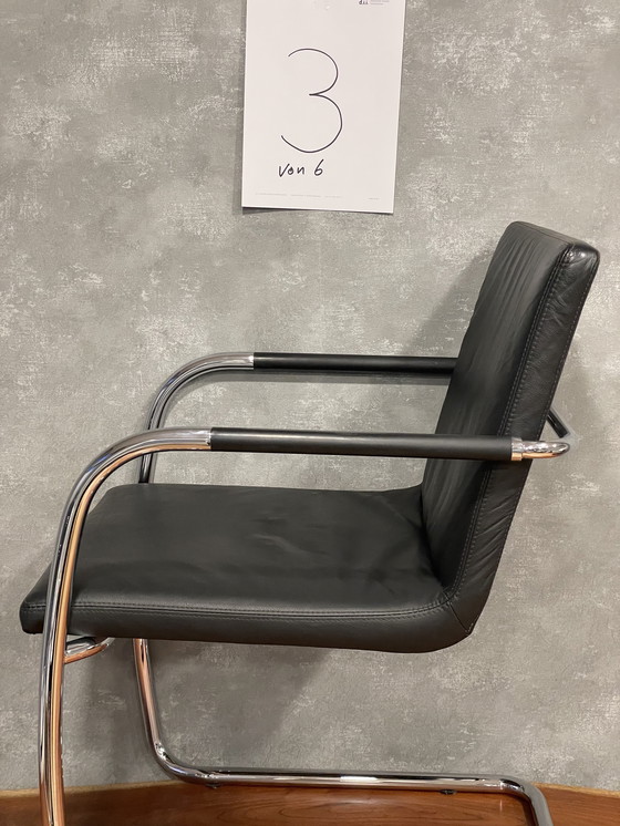 Image 1 of Thonet S60 V