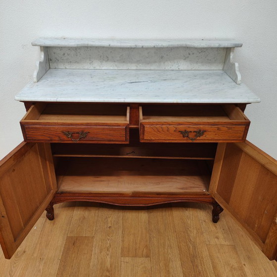 Image 1 of Credenza, cassettiera, comò e mobile da bagno vintage e antichi con piano in marmo.