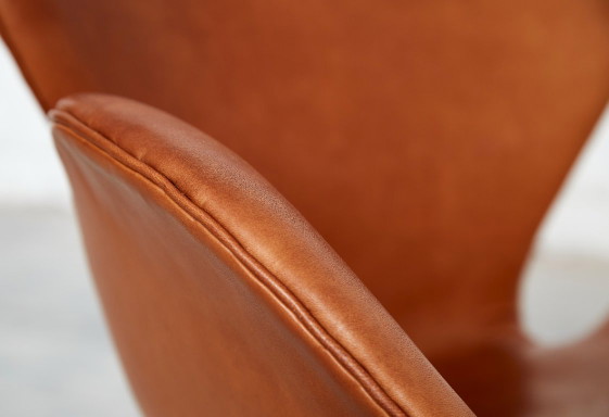 Arne Jacobsen Swan Chair voor Fritz Hansen – Fauteuils, Leather (photo 9 of 18)
