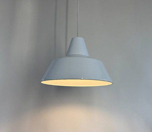 Lampada da fabbrica Louis Poulsen tipo 19540