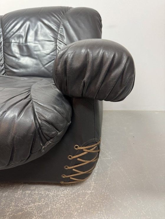 Image 1 of Beautiful Big Black Leather Postmodern Italian Design Space Age 3-Seat Lounge Sofa with Brass Buttons and Playful Cord Lacing