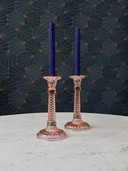 Coppia di candelabri Art Déco in vetro rosa — Pavillons, Belgio, anni '20-'30