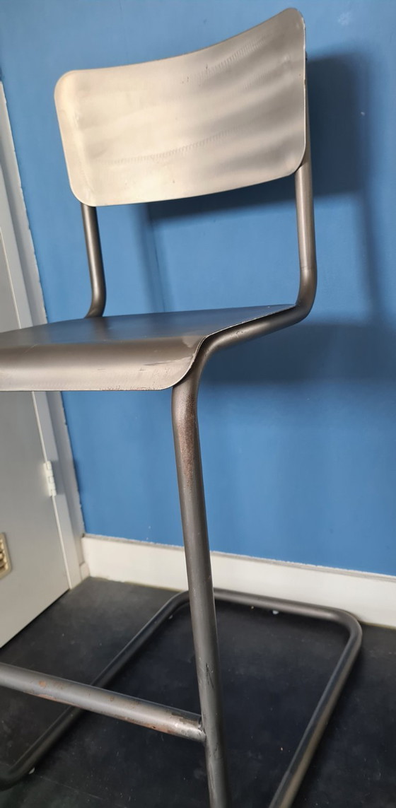 Image 1 of Sgabello in metallo sospeso della Schoolhouse di Restoration Hardware