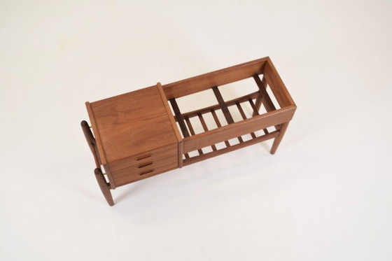 Image 1 of Mobili danesi in teak con fioriera, disegnati da Arne Wahl Iversen nel 1961.