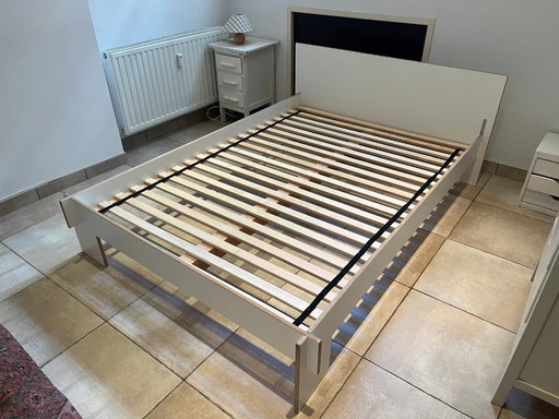 Nils Holger Moormann „Sleep“-Bett – mit hohem Kopfteil – Birkensperrholz