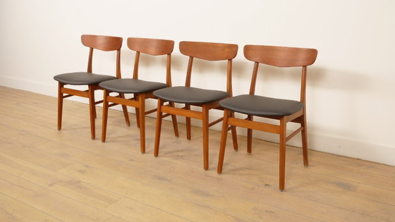Image 1 of 4 sillas de comedor | Farstrup | Modelo 210 | Restaurado