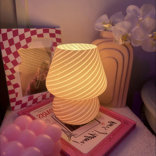 "Verra" Lampe champignon en verre soufflé à la main avec tourbillon rose