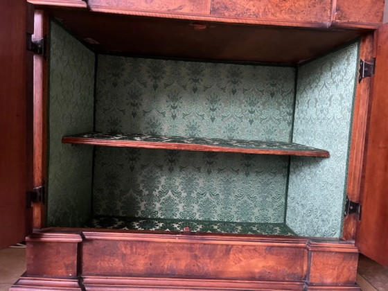 Italiaanse notenhouten broodkast – Wandkast, Wood, Textile (photo 4 of 14)