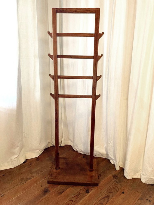 Toallero/galán de noche en roble macizo, estilo Art Déco