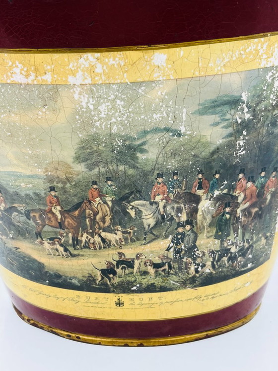 Cestino per la carta straccia vintage in latta con una scena di caccia di Bury Hunt. – Oggetti decorativi (photo 6 of 14)