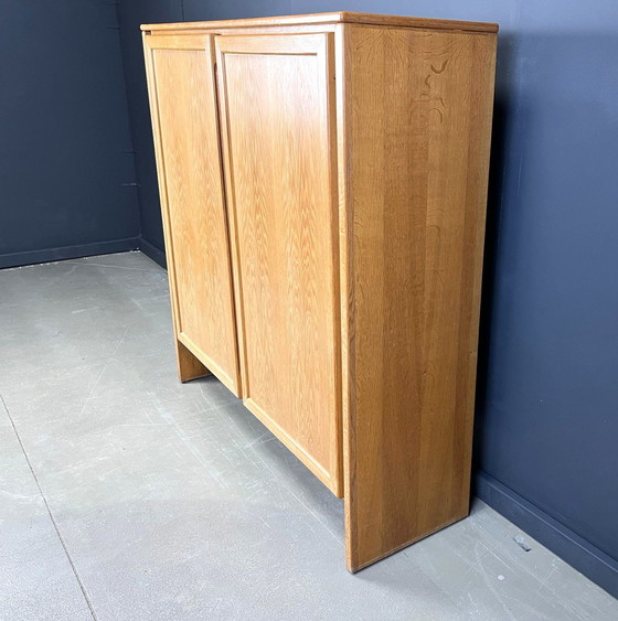 Image 1 of Armoire belge en chêne vintage, 1970