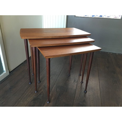 Tables gigognes scandinaves vintage en teck, 1950