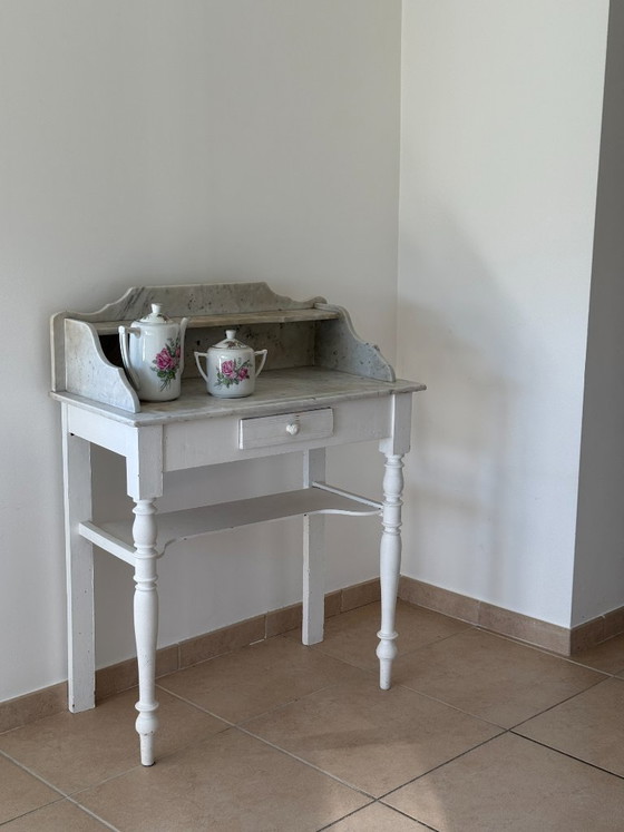 Image 1 of Toeletta vintage in legno e marmo in stile shabby chic