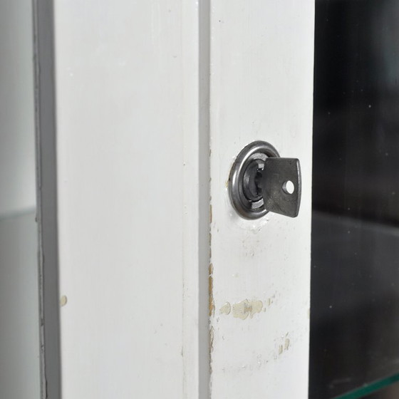 Image 1 of Armoire à pharmacie en bois, années 1950