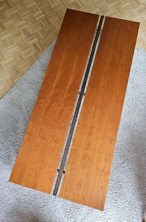 Table basse Mid Century en bois massif et métal