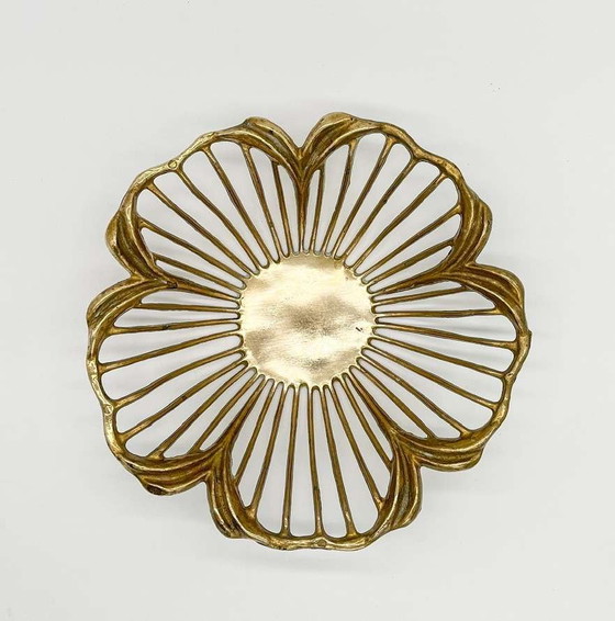 Image 1 of Vintage bol en laiton en forme de fleur Art déco