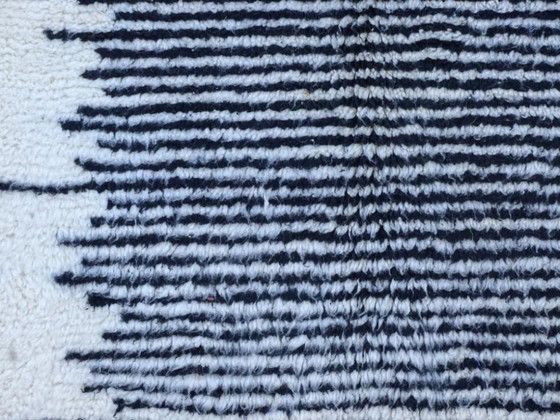 Image 1 of Magnifique Tapis artisanal 250cmx150cm 