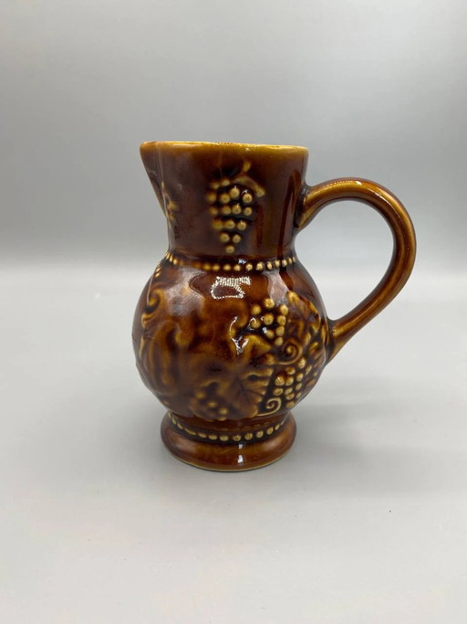 Piccola brocca vintage in gres smaltato – Decorazione a tralci in rilievo – Circa – servies, Rustic