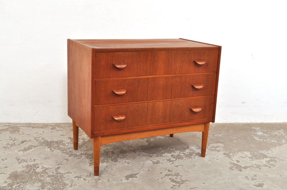 Image 1 of Vintage Danish Chest of Drawers in Teak 1960s