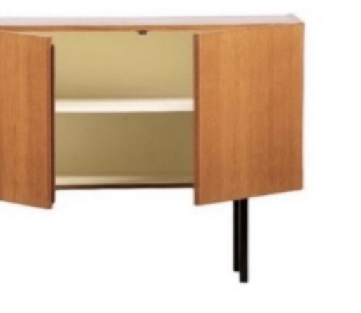 Enfilade scandinave vintage en teck avec pieds métalliques 