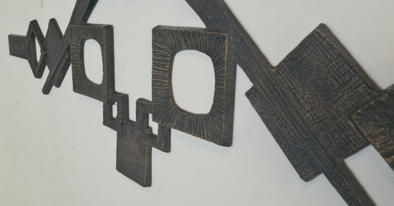 Image 1 of Brutalist wandsculptuur