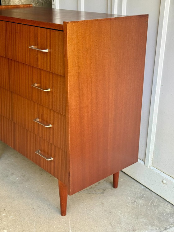 Kirschfarbene Holzkommode – Kommoden, Metal, Wood (photo 4 of 18)