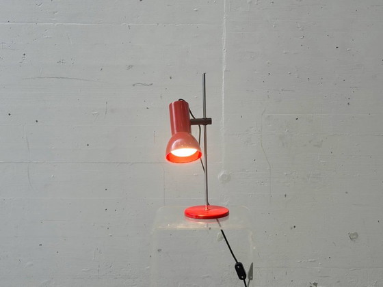 Image 1 of Lampada da tavolo di design rossa in metallo, anni '70