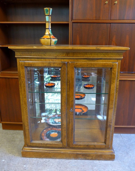 Image 1 of Wunderschöner antiker Vitrinenschrank
