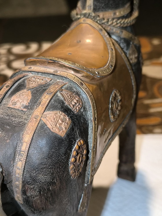 Beautiful vintage Indian Wooden horse - hand carved, Sculpture, Brass, Black (photo 6 of 11)