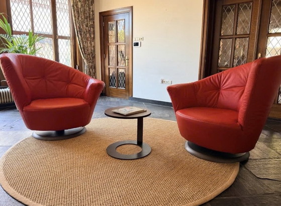 2 poltrone girevoli di design Giorgetti Arabella in pelle rossa – Sedie girevoli (photo 3 of 7)