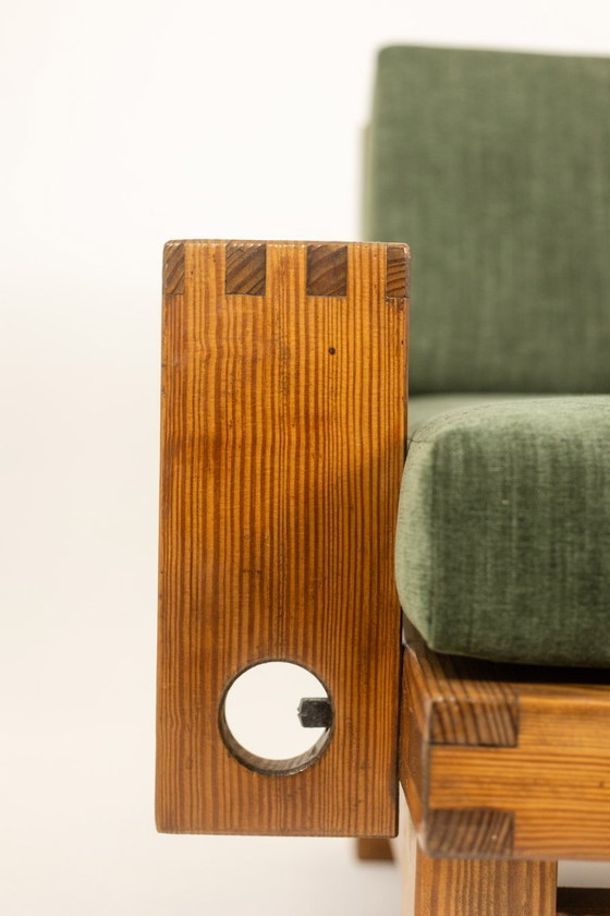 Image 1 of Een paar fauteuils in modernistische stijl, gemaakt van grenenhout. Jaren 60.