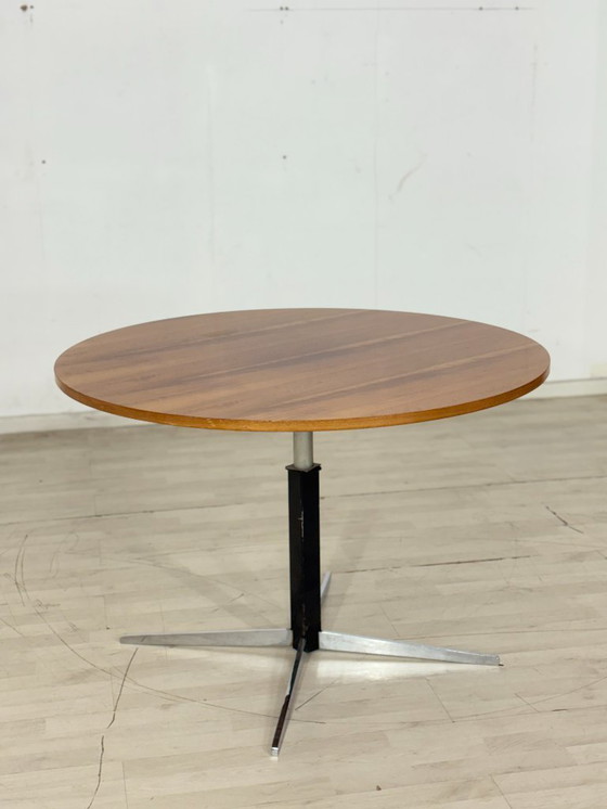 Image 1 of Bellissimo tavolo da pranzo / tavolo da cucina / tavolo vintage / JM Thomas