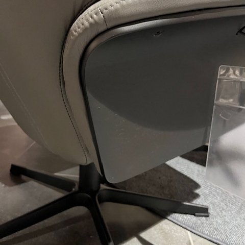 Image 1 of Sillón reclinable Conform Air con otomana