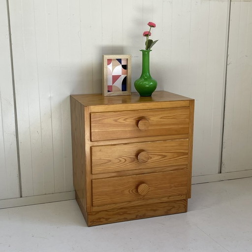 Commode vintage table de nuit en bois élégant