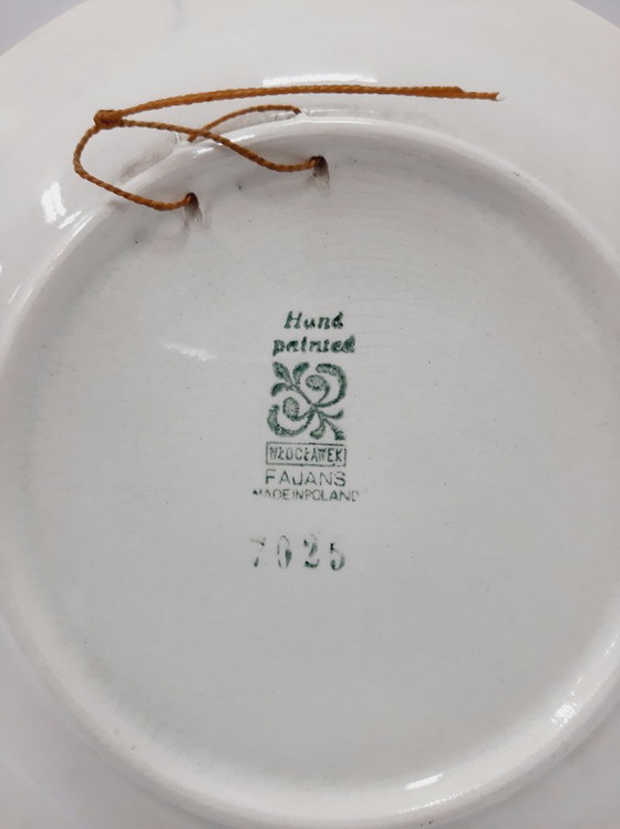 Image 1 of Hand painted deep ceramic wall-hanging plate 20 cm