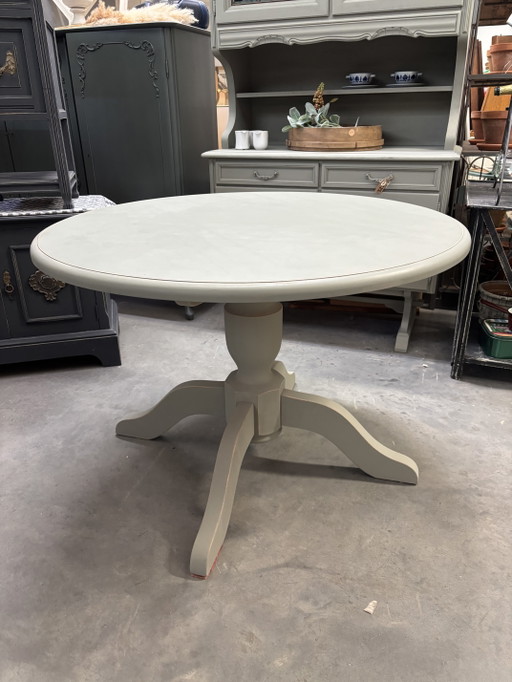 Vintage round table / dining table