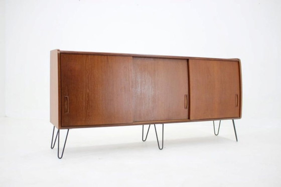 Gerecycled Deens dressoir uit de jaren 60 in mid-century modern stijl, gemaakt van teakhout, op – Glass (photo 9 of 12)